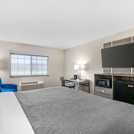 Quality Inn & Suites Fort Madison Near Hwy 61 Exteriör bild